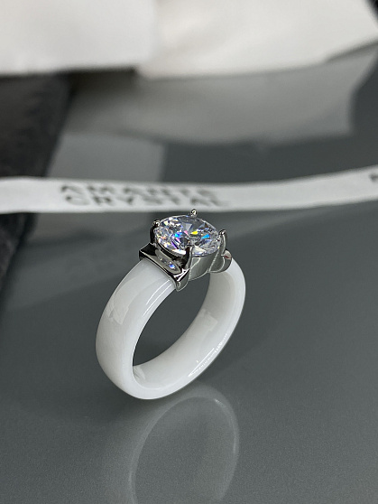 Кольцо керамика Brill белое 19р