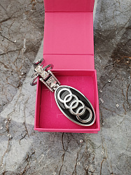 Брелок AUDI SW stone 1